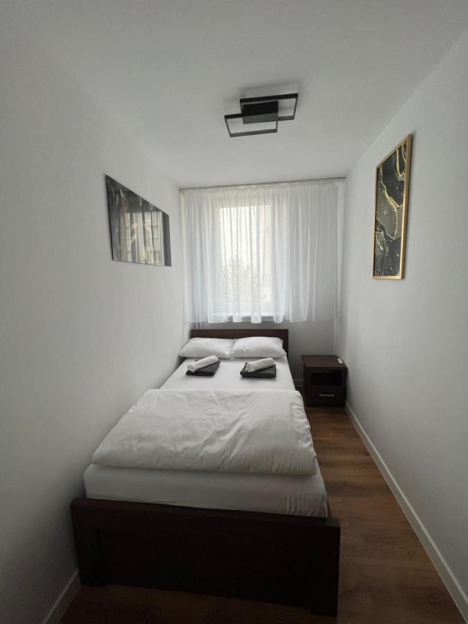Apartament Janis Lägenhet Zator Exteriör bild