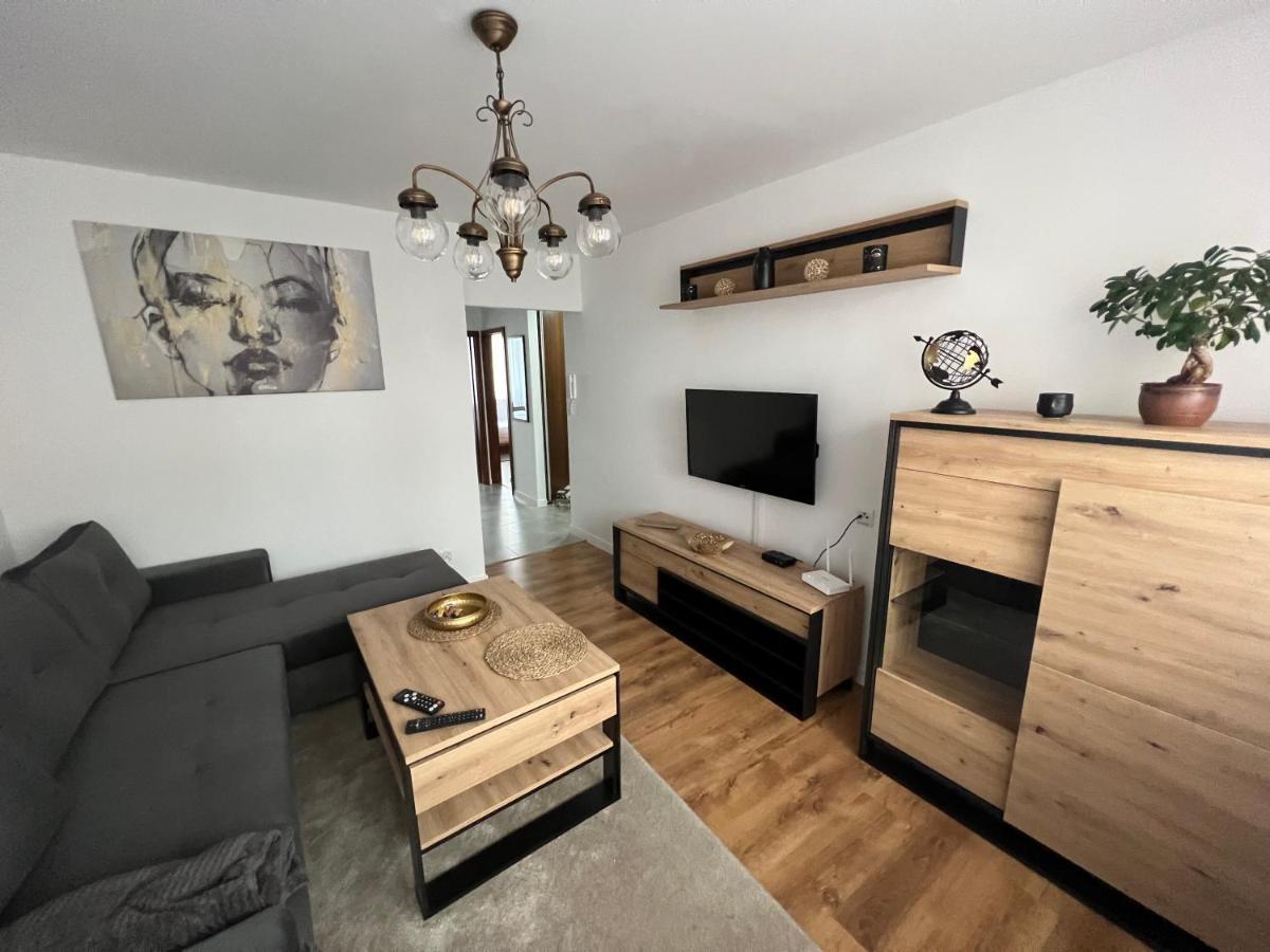Apartament Janis Lägenhet Zator Exteriör bild